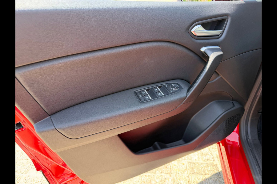 Renault Captur TCe 140 EDC Mild Hybrid Rive Gauche Groot navi / Clima / Dealer onderhouden
