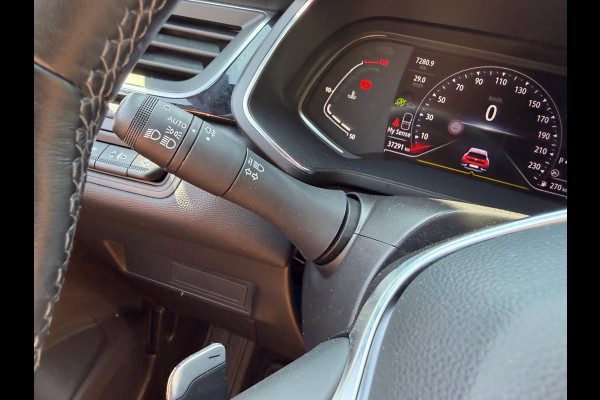 Renault Captur TCe 140 EDC Mild Hybrid Rive Gauche Groot navi / Clima / Dealer onderhouden