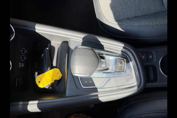 Renault Captur TCe 140 EDC Mild Hybrid Rive Gauche Groot navi / Clima / Dealer onderhouden