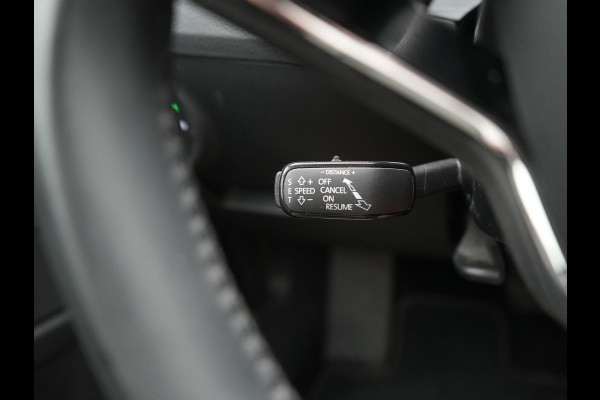 Škoda Superb Combi 1.4 TSI iV Business Edition PHEV 218pk Dealer O.H. | Adaptive Cruise | Camera | Canton Audio | Stoelen & Stuur Verwarmd | Blis | Keyless | Apple Carplay | Navigatie | DAB | Plug In Hybrid |