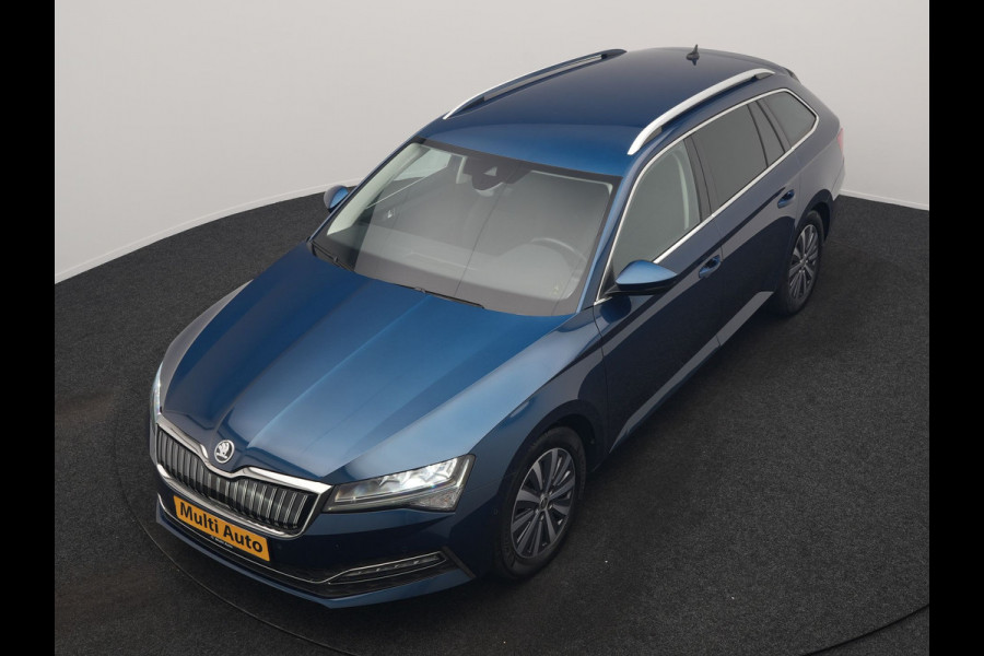 Škoda Superb Combi 1.4 TSI iV Business Edition PHEV 218pk Dealer O.H. | Adaptive Cruise | Camera | Canton Audio | Stoelen & Stuur Verwarmd | Blis | Keyless | Apple Carplay | Navigatie | DAB | Plug In Hybrid |
