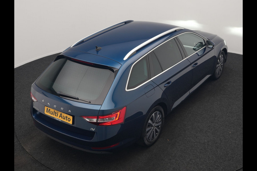 Škoda Superb Combi 1.4 TSI iV Business Edition PHEV 218pk Dealer O.H. | Adaptive Cruise | Camera | Canton Audio | Stoelen & Stuur Verwarmd | Blis | Keyless | Apple Carplay | Navigatie | DAB | Plug In Hybrid |
