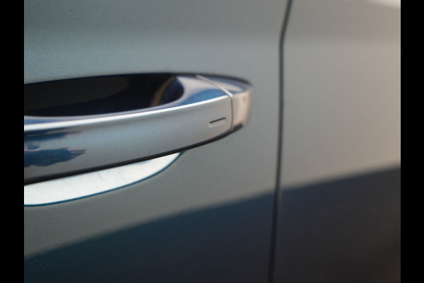 Škoda Superb Combi 1.4 TSI iV Business Edition PHEV 218pk Dealer O.H. | Adaptive Cruise | Camera | Canton Audio | Stoelen & Stuur Verwarmd | Blis | Keyless | Apple Carplay | Navigatie | DAB | Plug In Hybrid |