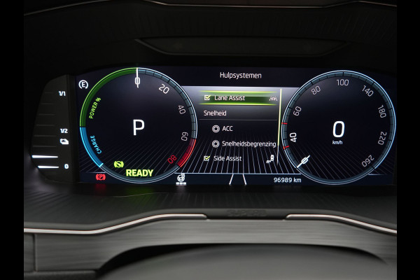 Škoda Superb Combi 1.4 TSI iV Business Edition PHEV 218pk Dealer O.H. | Adaptive Cruise | Camera | Canton Audio | Stoelen & Stuur Verwarmd | Blis | Keyless | Apple Carplay | Navigatie | DAB | Plug In Hybrid |