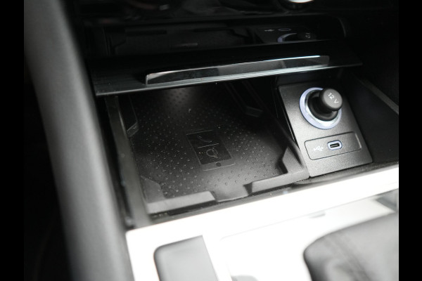 Škoda Superb Combi 1.4 TSI iV Business Edition PHEV 218pk Dealer O.H. | Adaptive Cruise | Camera | Canton Audio | Stoelen & Stuur Verwarmd | Blis | Keyless | Apple Carplay | Navigatie | DAB | Plug In Hybrid |