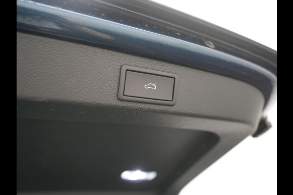 Škoda Superb Combi 1.4 TSI iV Business Edition PHEV 218pk Dealer O.H. | Adaptive Cruise | Camera | Canton Audio | Stoelen & Stuur Verwarmd | Blis | Keyless | Apple Carplay | Navigatie | DAB | Plug In Hybrid |