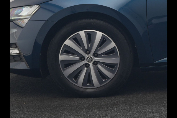 Škoda Superb Combi 1.4 TSI iV Business Edition PHEV 218pk Dealer O.H. | Adaptive Cruise | Camera | Canton Audio | Stoelen & Stuur Verwarmd | Blis | Keyless | Apple Carplay | Navigatie | DAB | Plug In Hybrid |