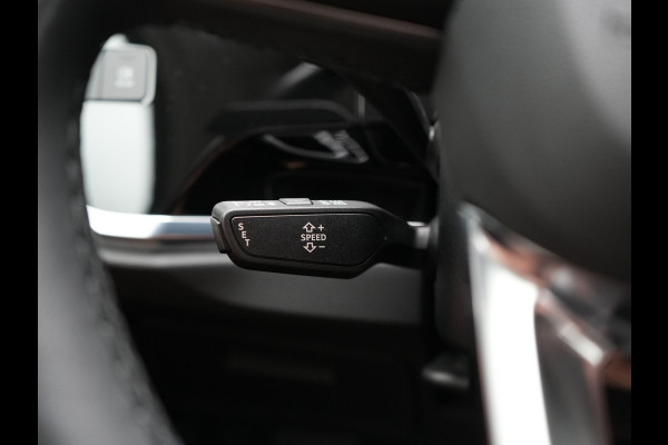 Audi Q3 45 TFSI e edition PHEV 245pk Dealer O.H | Trekhaak af Fabriek | Virtual Cockpit | Apple Carplay | Stoelverwarming | BLIS | Led Koplampen | Keyless | Cruise Control |