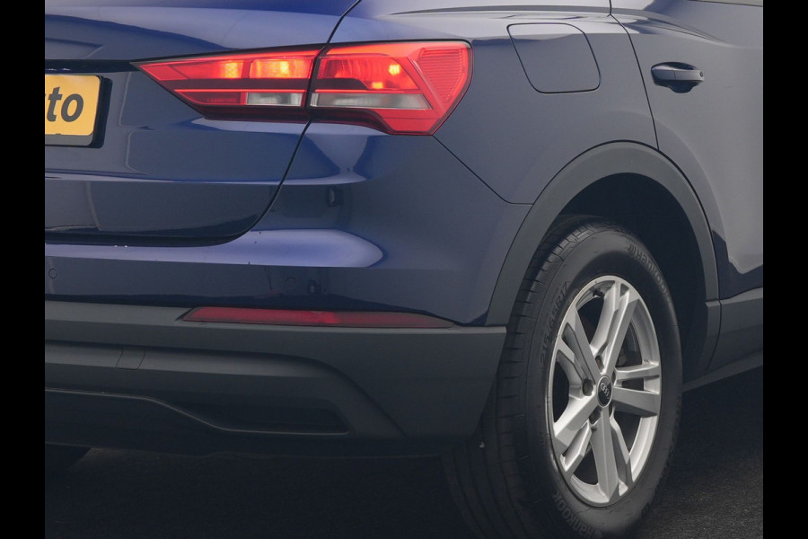 Audi Q3 45 TFSI e edition PHEV 245pk Dealer O.H | Trekhaak af Fabriek | Virtual Cockpit | Apple Carplay | Stoelverwarming | BLIS | Led Koplampen | Keyless | Cruise Control |