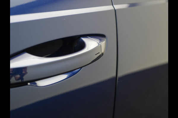 Audi Q3 45 TFSI e edition PHEV 245pk Dealer O.H | Trekhaak af Fabriek | Virtual Cockpit | Apple Carplay | Stoelverwarming | BLIS | Led Koplampen | Keyless | Cruise Control |