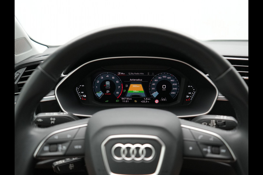 Audi Q3 45 TFSI e edition PHEV 245pk Dealer O.H | Trekhaak af Fabriek | Virtual Cockpit | Apple Carplay | Stoelverwarming | BLIS | Led Koplampen | Keyless | Cruise Control |