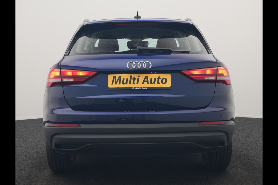 Audi Q3 45 TFSI e edition PHEV 245pk Dealer O.H | Trekhaak af Fabriek | Virtual Cockpit | Apple Carplay | Stoelverwarming | BLIS | Led Koplampen | Keyless | Cruise Control |