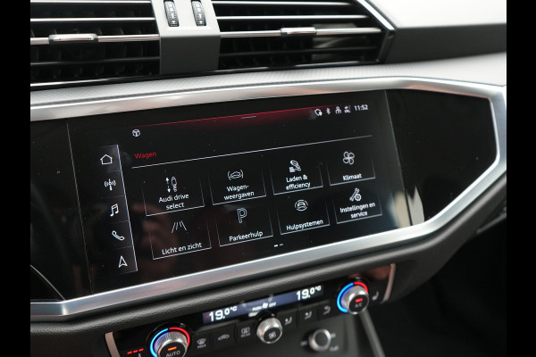 Audi Q3 45 TFSI e edition PHEV 245pk Dealer O.H | Trekhaak af Fabriek | Virtual Cockpit | Apple Carplay | Stoelverwarming | BLIS | Led Koplampen | Keyless | Cruise Control |