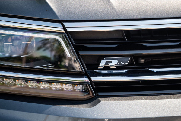 Volkswagen Tiguan 1.5 TSI ACT Highline Business R Panoramadak I Trekhaak I NL Auto I NAP I Dynaudio I Adaptive Cruise I PDC