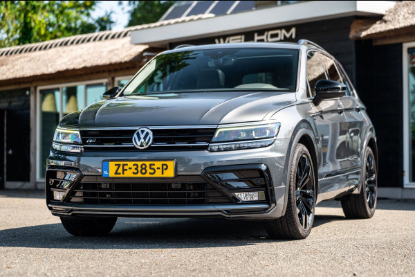 Volkswagen Tiguan 1.5 TSI ACT Highline Business R Panoramadak I Trekhaak I NL Auto I NAP I Dynaudio I Adaptive Cruise I PDC