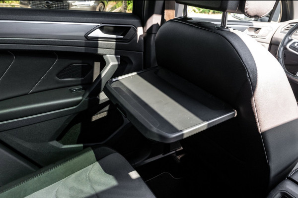 Volkswagen Tiguan 1.5 TSI ACT Highline Business R Panoramadak I Trekhaak I NL Auto I NAP I Dynaudio I Adaptive Cruise I PDC