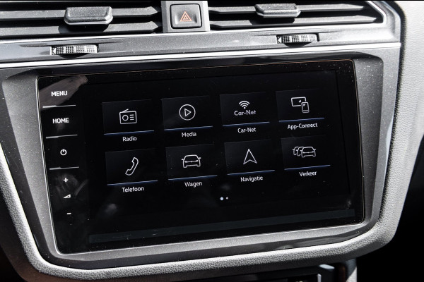 Volkswagen Tiguan 1.5 TSI ACT Highline Business R Panoramadak I Trekhaak I NL Auto I NAP I Dynaudio I Adaptive Cruise I PDC