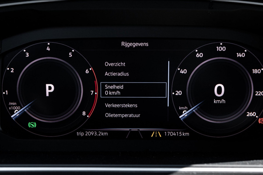 Volkswagen Tiguan 1.5 TSI ACT Highline Business R Panoramadak I Trekhaak I NL Auto I NAP I Dynaudio I Adaptive Cruise I PDC