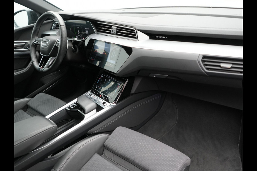 Audi Q8 Sportback e-tron 55 Quattro S edition 114 kWh 408pk Dealer O.H | Luchtvering | Panodak | Black Optic | Adaptive Cruise | 360 Camera | B&O Soundsystem | 21"L.M | Alcantara Sportstoelen Memory | Apple Carplay | Matrix LED |