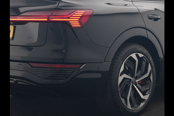 Audi Q8 Sportback e-tron 55 Quattro S edition 114 kWh 408pk Dealer O.H | Luchtvering | Panodak | Black Optic | Adaptive Cruise | 360 Camera | B&O Soundsystem | 21"L.M | Alcantara Sportstoelen Memory | Apple Carplay | Matrix LED |