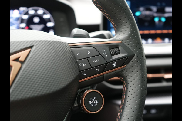 CUPRA Terramar 1.5 TSI e-Hybrid VZ Copper Edition PHEV 272pk DARK VOID METALLIC | Panodak | Head Up | Adaptive Cruise | 360 Camera | Lederen Sportstoelen Memory & Verwarmd | Sennheiser Premium Audio | Matrix LED | Sfeerverlichting | Stuur Verwarmd | Keyless | Blis |