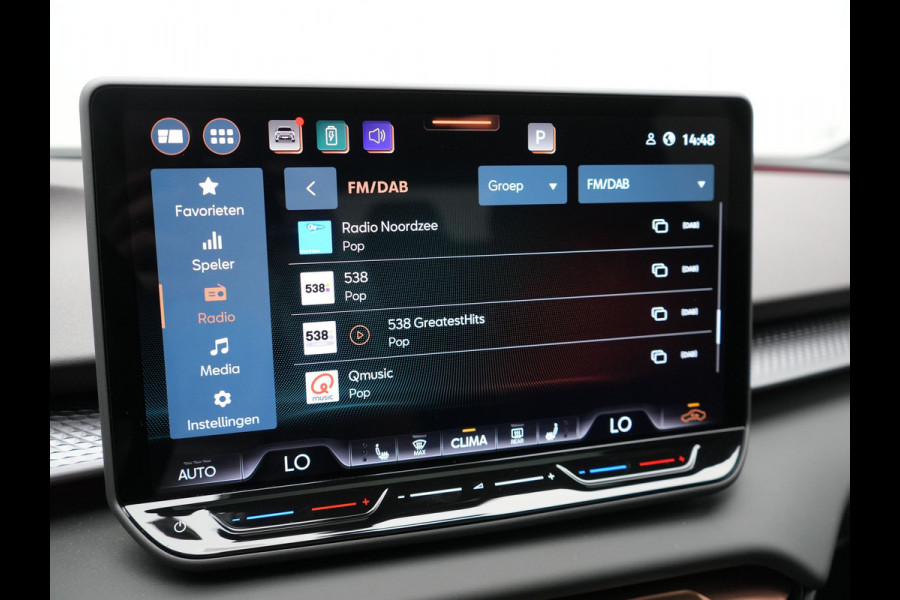 CUPRA Terramar 1.5 TSI e-Hybrid VZ Copper Edition PHEV 272pk DARK VOID METALLIC | Panodak | Head Up | Adaptive Cruise | 360 Camera | Lederen Sportstoelen Memory & Verwarmd | Sennheiser Premium Audio | Matrix LED | Sfeerverlichting | Stuur Verwarmd | Keyless | Blis |