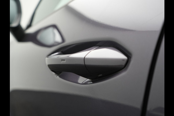 CUPRA Terramar 1.5 TSI e-Hybrid VZ Copper Edition PHEV 272pk DARK VOID METALLIC | Panodak | Head Up | Adaptive Cruise | 360 Camera | Lederen Sportstoelen Memory & Verwarmd | Sennheiser Premium Audio | Matrix LED | Sfeerverlichting | Stuur Verwarmd | Keyless | Blis |