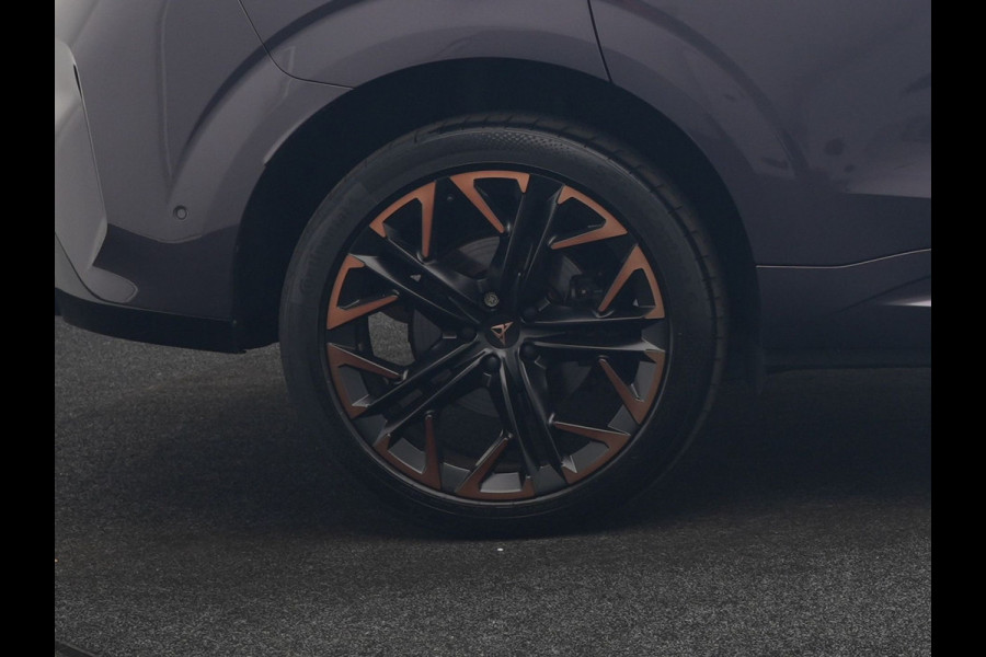 CUPRA Terramar 1.5 TSI e-Hybrid VZ Copper Edition PHEV 272pk DARK VOID METALLIC | Panodak | Head Up | Adaptive Cruise | 360 Camera | Lederen Sportstoelen Memory & Verwarmd | Sennheiser Premium Audio | Matrix LED | Sfeerverlichting | Stuur Verwarmd | Keyless | Blis |