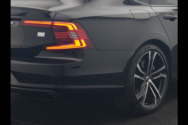 Volvo S90 T8 AWD Ultimate Dark 456pk PHEV LONG RANGE Dealer O.H | Four C Luchtvering | Schuifdak | Bowers & Wilkins | Adaptive Cruise | Head Up | 360 Camera | 20"L.M | Google Maps |
