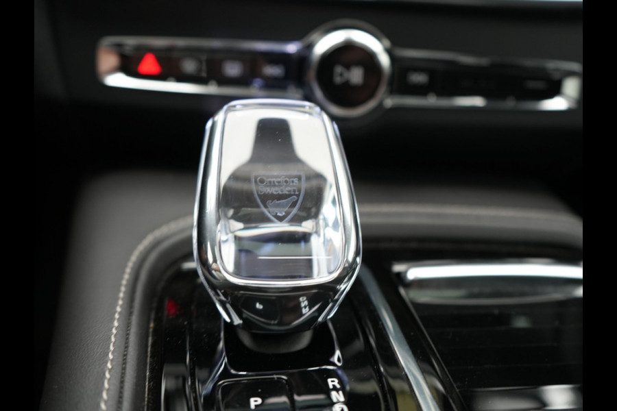 Volvo S90 T8 AWD Ultimate Dark 456pk PHEV LONG RANGE Dealer O.H | Four C Luchtvering | Schuifdak | Bowers & Wilkins | Adaptive Cruise | Head Up | 360 Camera | 20"L.M | Google Maps |