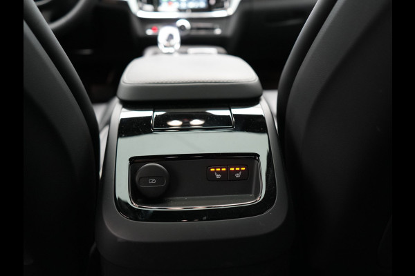 Volvo S90 T8 AWD Ultimate Dark 456pk PHEV LONG RANGE Dealer O.H | Four C Luchtvering | Schuifdak | Bowers & Wilkins | Adaptive Cruise | Head Up | 360 Camera | 20"L.M | Google Maps |