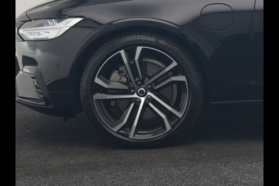 Volvo S90 T8 AWD Ultimate Dark 456pk PHEV LONG RANGE Dealer O.H | Four C Luchtvering | Schuifdak | Bowers & Wilkins | Adaptive Cruise | Head Up | 360 Camera | 20"L.M | Google Maps |