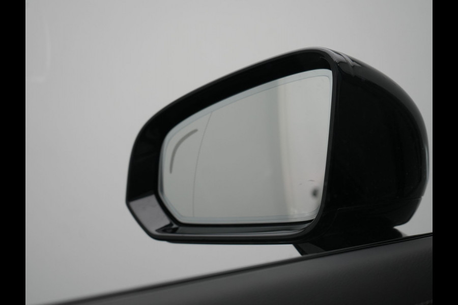 Volvo S90 T8 AWD Ultimate Dark 456pk PHEV LONG RANGE Dealer O.H | Four C Luchtvering | Schuifdak | Bowers & Wilkins | Adaptive Cruise | Head Up | 360 Camera | 20"L.M | Google Maps |