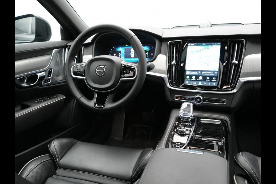Volvo S90 T8 AWD Ultimate Dark 456pk PHEV LONG RANGE Dealer O.H | Four C Luchtvering | Schuifdak | Bowers & Wilkins | Adaptive Cruise | Head Up | 360 Camera | 20"L.M | Google Maps |