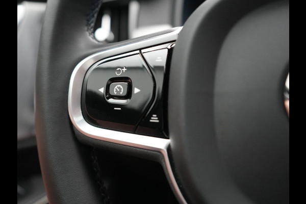 Volvo S90 T8 AWD Ultimate Dark 456pk PHEV LONG RANGE Dealer O.H | Four C Luchtvering | Schuifdak | Bowers & Wilkins | Adaptive Cruise | Head Up | 360 Camera | 20"L.M | Google Maps |