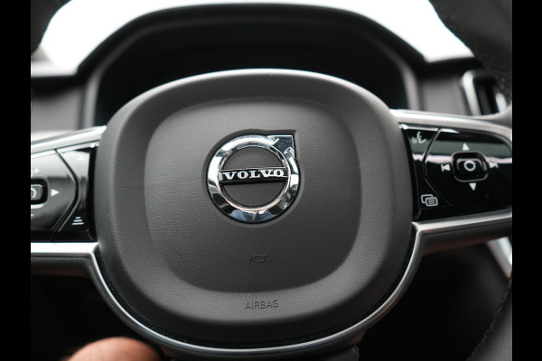 Volvo S90 T8 AWD Ultimate Dark 456pk PHEV LONG RANGE Dealer O.H | Four C Luchtvering | Schuifdak | Bowers & Wilkins | Adaptive Cruise | Head Up | 360 Camera | 20"L.M | Google Maps |
