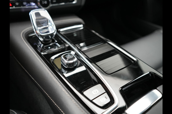 Volvo S90 T8 AWD Ultimate Dark 456pk PHEV LONG RANGE Dealer O.H | Four C Luchtvering | Schuifdak | Bowers & Wilkins | Adaptive Cruise | Head Up | 360 Camera | 20"L.M | Google Maps |