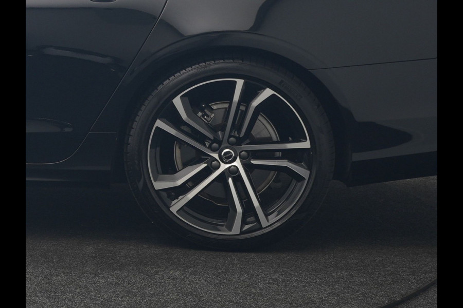 Volvo S90 T8 AWD Ultimate Dark 456pk PHEV LONG RANGE Dealer O.H | Four C Luchtvering | Schuifdak | Bowers & Wilkins | Adaptive Cruise | Head Up | 360 Camera | 20"L.M | Google Maps |