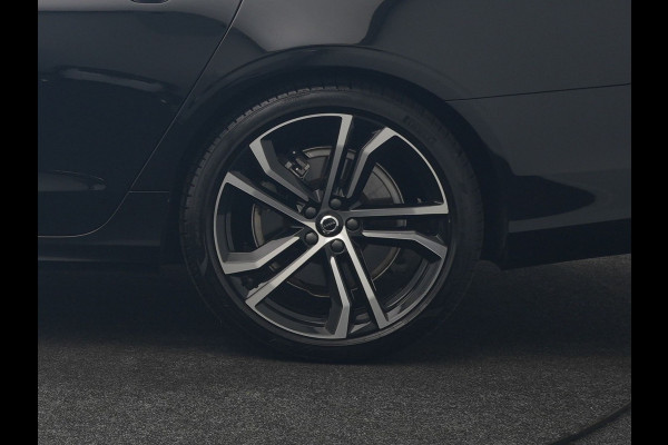 Volvo S90 T8 AWD Ultimate Dark 456pk PHEV LONG RANGE Dealer O.H | Four C Luchtvering | Schuifdak | Bowers & Wilkins | Adaptive Cruise | Head Up | 360 Camera | 20"L.M | Google Maps |