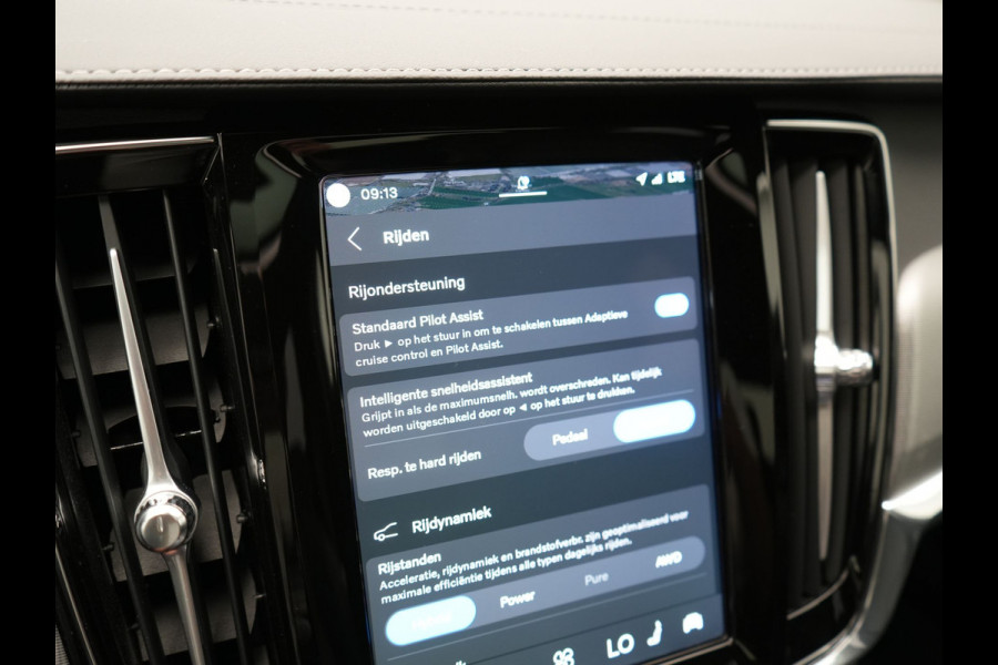 Volvo S90 T8 AWD Ultimate Dark 456pk PHEV LONG RANGE Dealer O.H | Four C Luchtvering | Schuifdak | Bowers & Wilkins | Adaptive Cruise | Head Up | 360 Camera | 20"L.M | Google Maps |
