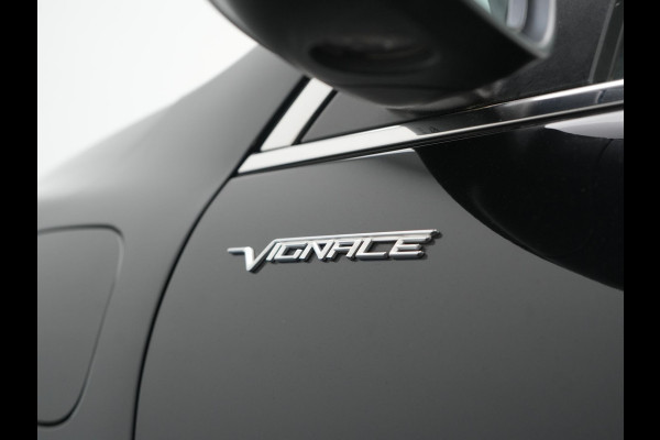 Ford Kuga 2.5 Vignale PHEV 225pk Dealer O.H | Panodak | Head Up | Bang & Olufsen | Adaptive Cruise | 360 Camera | Lederen Sportstoelen Memory & Verwarmd | BLIS | Keyless | Apple Carplay | Pilot Assist | Sfeerverlichting | Navigatie | Virtual | 18"L.M | Plug In Hybrid |
