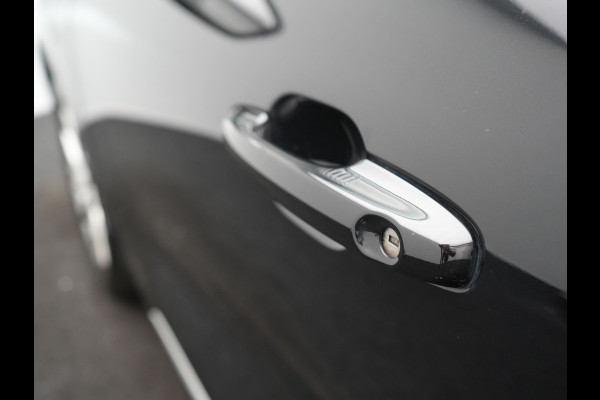 Ford Kuga 2.5 Vignale PHEV 225pk Dealer O.H | Panodak | Head Up | Bang & Olufsen | Adaptive Cruise | 360 Camera | Lederen Sportstoelen Memory & Verwarmd | BLIS | Keyless | Apple Carplay | Pilot Assist | Sfeerverlichting | Navigatie | Virtual | 18"L.M | Plug In Hybrid |
