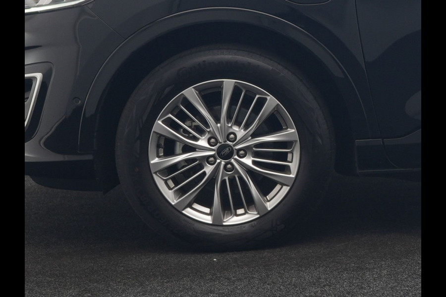 Ford Kuga 2.5 Vignale PHEV 225pk Dealer O.H | Panodak | Head Up | Bang & Olufsen | Adaptive Cruise | 360 Camera | Lederen Sportstoelen Memory & Verwarmd | BLIS | Keyless | Apple Carplay | Pilot Assist | Sfeerverlichting | Navigatie | Virtual | 18"L.M | Plug In Hybrid |