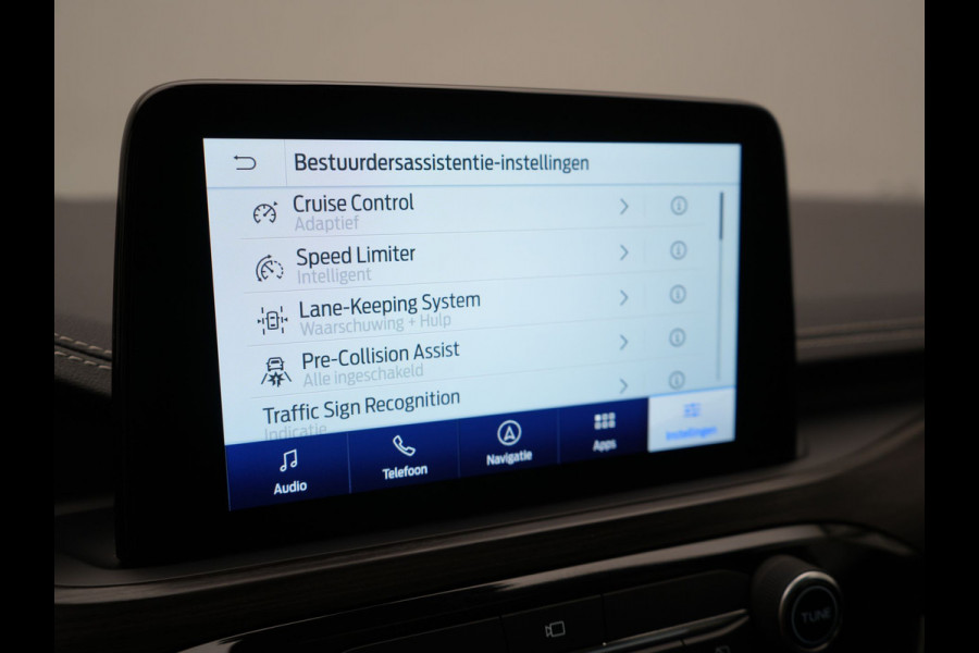 Ford Kuga 2.5 Vignale PHEV 225pk Dealer O.H | Trekhaak Af Fabriek | Panodak | Adaptive Cruise | 360 Camera | Bang & Olufsen | Head Up | Lederen Sportstoelen Memory & Verwarmd | Pilot Assist | Sfeerverlichting | Keyless | Apple Carplay  | Navigatie | Virtual | DAB | 18"L.M | Plug In Hybrid |