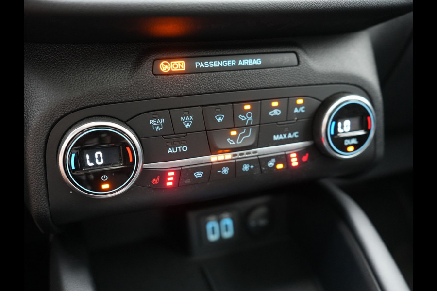 Ford Kuga 2.5 Vignale PHEV 225pk Dealer O.H | Trekhaak Af Fabriek | Panodak | Adaptive Cruise | 360 Camera | Bang & Olufsen | Head Up | Lederen Sportstoelen Memory & Verwarmd | Pilot Assist | Sfeerverlichting | Keyless | Apple Carplay  | Navigatie | Virtual | DAB | 18"L.M | Plug In Hybrid |
