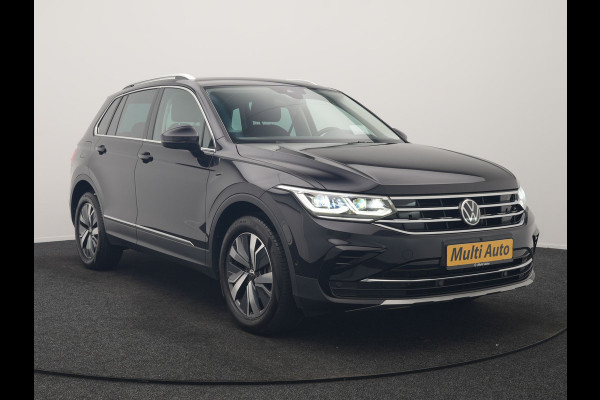 Volkswagen Tiguan 1.4 TSI eHybrid Elegance PHEV SOH 96.9% 245pk Dealer O.H | Adaptive Cruise | 360 Camera | Head Up | Stoelverwarming | IQ Light | Stuurverwarming | Apple Carplay | Travel Assist | Navigatie | Virtual | DAB | 18"L.M | Plug In Hybrid |