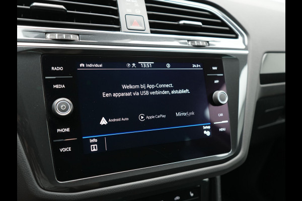 Volkswagen Tiguan 1.4 TSI eHybrid Elegance PHEV SOH 96.9% 245pk Dealer O.H | Adaptive Cruise | 360 Camera | Head Up | Stoelverwarming | IQ Light | Stuurverwarming | Apple Carplay | Travel Assist | Navigatie | Virtual | DAB | 18"L.M | Plug In Hybrid |