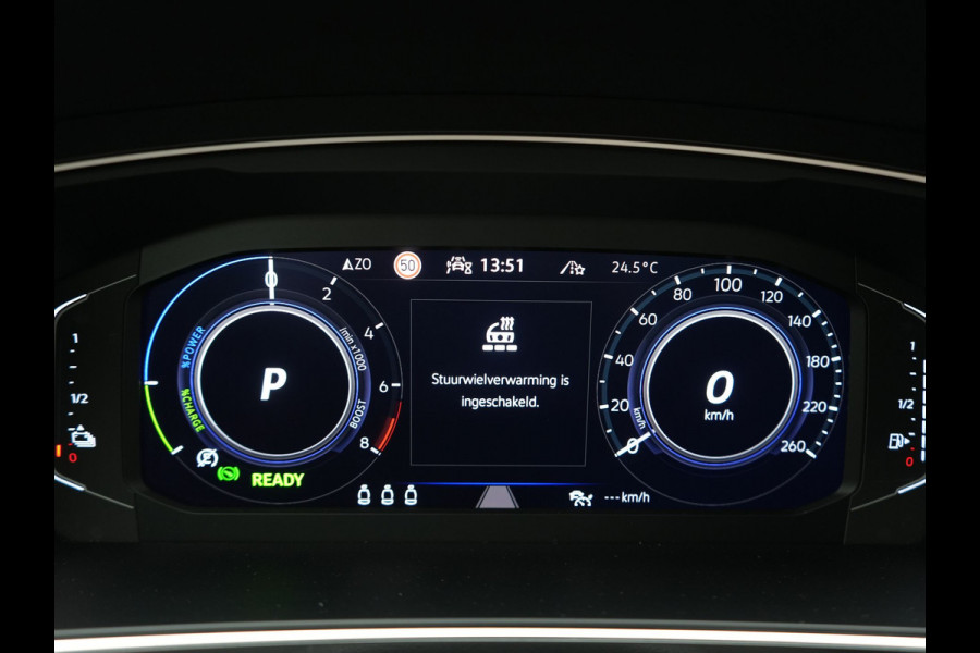 Volkswagen Tiguan 1.4 TSI eHybrid Elegance PHEV SOH 96.9% 245pk Dealer O.H | Adaptive Cruise | 360 Camera | Head Up | Stoelverwarming | IQ Light | Stuurverwarming | Apple Carplay | Travel Assist | Navigatie | Virtual | DAB | 18"L.M | Plug In Hybrid |