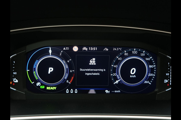 Volkswagen Tiguan 1.4 TSI eHybrid Elegance PHEV SOH 96.9% 245pk Dealer O.H | Adaptive Cruise | 360 Camera | Head Up | Stoelverwarming | IQ Light | Stuurverwarming | Apple Carplay | Travel Assist | Navigatie | Virtual | DAB | 18"L.M | Plug In Hybrid |