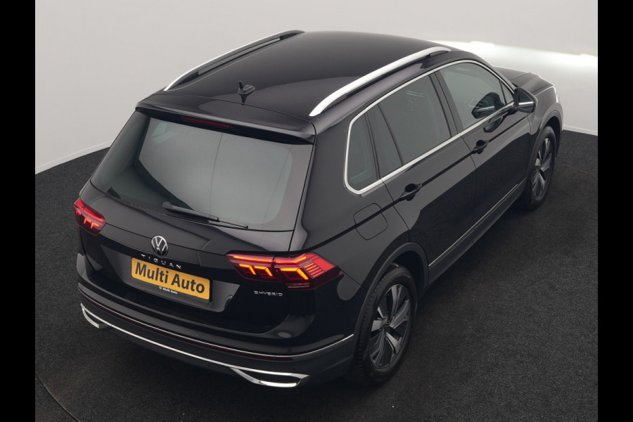 Volkswagen Tiguan 1.4 TSI eHybrid Elegance PHEV SOH 96.9% 245pk Dealer O.H | Adaptive Cruise | 360 Camera | Head Up | Stoelverwarming | IQ Light | Stuurverwarming | Apple Carplay | Travel Assist | Navigatie | Virtual | DAB | 18"L.M | Plug In Hybrid |
